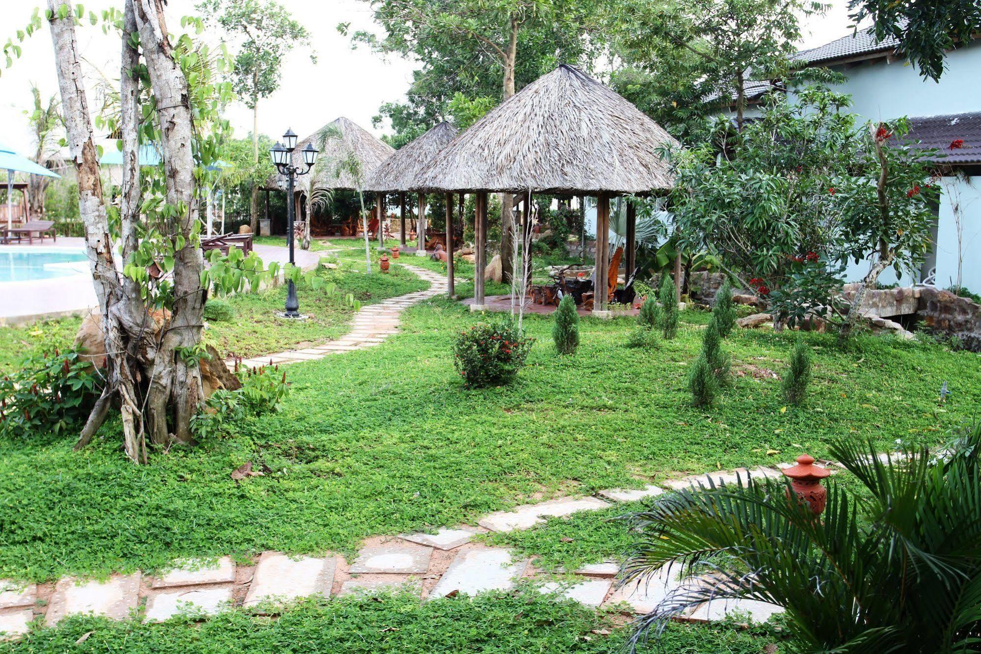 Resort Montana Phu Quoc Exterior photo